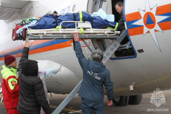 Самолет МЧС России доставил трёх детей из Грозного в Нижний Новгород для дальнейшего лечения 