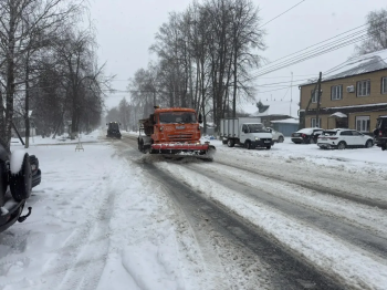 Дорожные службы работают в усиленном режиме из-за снегопада