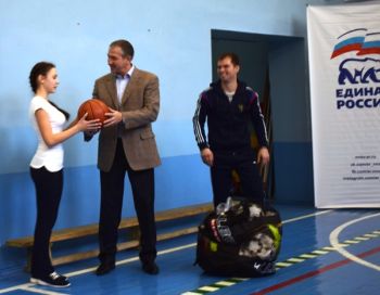 Учащиеся десяти школ Нижегородской области получат спортинвентарь в рамках реализации проекта &quot;Детский спорт&quot;