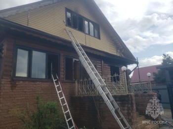 Нижегородка и трехлетний малыш погибли на пожаре в Пыре Нижегородка и трехлетний малыш погибли на пожаре в Пыре