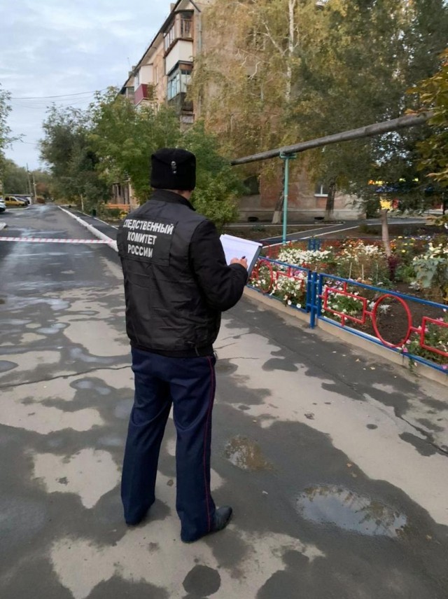 Тела троих убитых девушек найдены при тушении пожара в Оренбургской области Тела троих убитых девушек найдены при тушении пожара в Оренбургской области