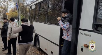 51 иностранца выдворят из РФ после рейда "Нелегал-2025" в Нижнем Новгороде 51 иностранца выдворят из РФ после рейда "Нелегал-2025" в Нижнем Новгороде