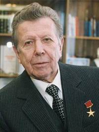Булавинов и Карнилин вручили знак &quot;Почетный гражданин Н.Новгорода &quot; академику Чазову