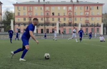 Реконструированный матч Победы в Ижевске завершился счетом 1:0 Реконструированный матч Победы в Ижевске завершился счетом 1:0