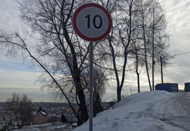 Движение по ул. Лысогорской в Нижнем Новгороде ограничили до 10 км/ч