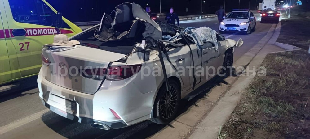 Годовалая девочка погибла при столкновении иномарки и грузовика в Татарстане