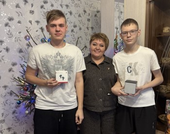 Елена Амосова исполнила желания подростков из Шахуньи в рамках акции «Ёлка желаний»