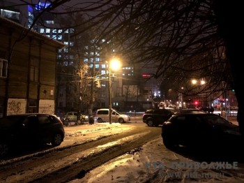 Нижегородец взыскал 1,1 млн рублей за падение наледи на машину.