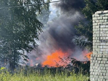 Причиной пожара в Дзержинске стала неосторожность при сжигании мусора Причиной пожара в Дзержинске стала неосторожность при сжигании мусора