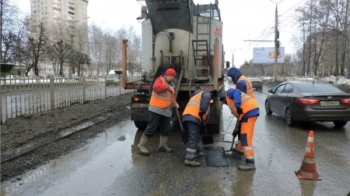 Более 400 кв. метров дорожных участков отремонтировано 1 марта в Чебоксарах