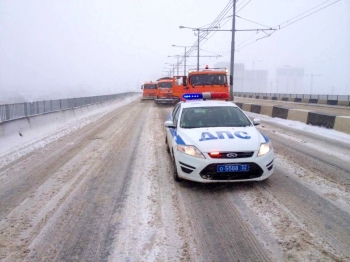 Более 60 единиц спецтехники в связи со снегопадом вышли на уборку дорог Нижнего Новгорода 