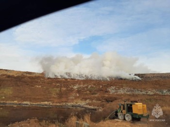 Площадь пожара на полигоне ТБО под Уфой составила 800 кв. м