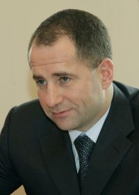 Бабич поздравляет женщин Приволжья с праздником 8 Марта