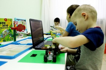 "Использование робототехники в дошкольном образовании позволяет достигнуть нового качества знаний юных чебоксарцев", - Алексей Ладыков