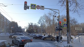 Схему проезда изменили на перекрёстке Белинского и Ошарской в Нижнем Новгороде